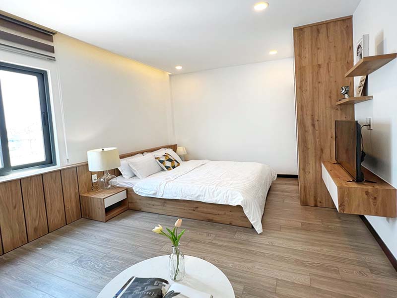 Nice studio serviced apartment rental on Truong Sa Street Saigon City center