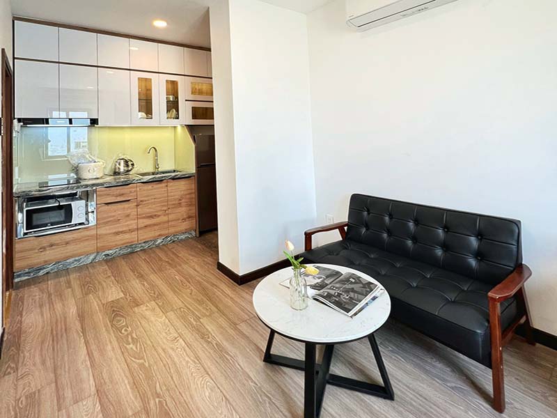 Nice studio serviced apartment rental on Truong Sa Street Saigon City center