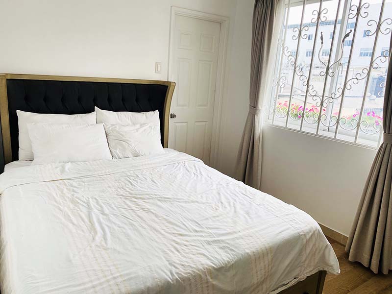 Two bedrooms apartment leasing on Nguyen Thong Street Urban District 3