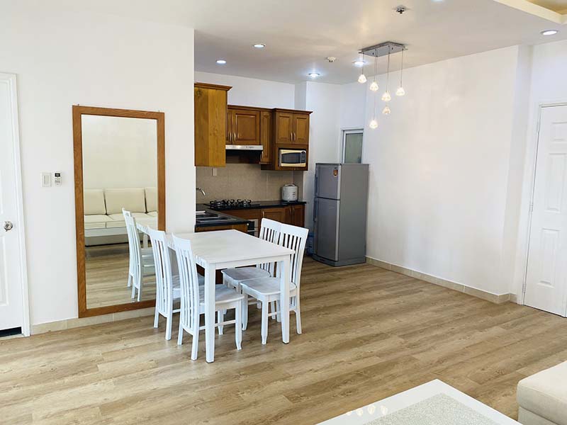 Two bedrooms apartment leasing on Nguyen Thong Street Urban District 3