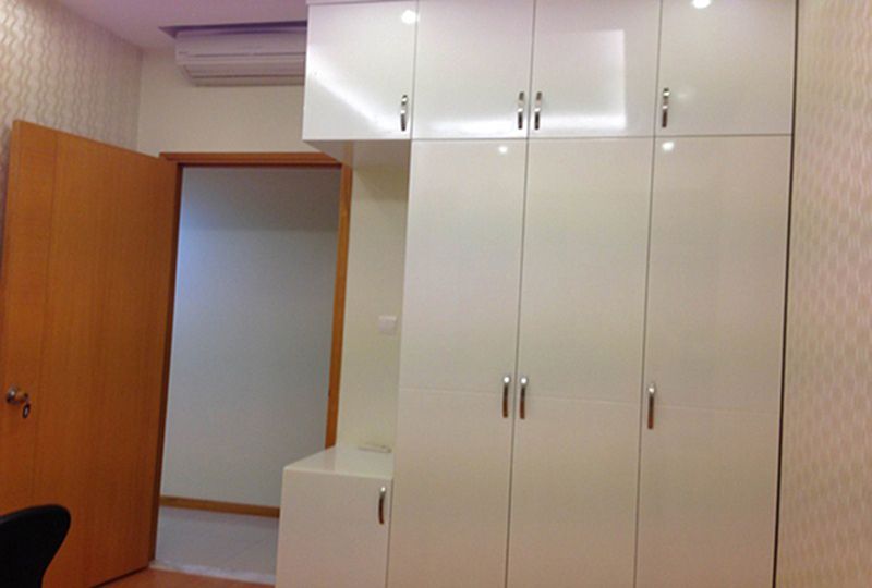 Nice apartment for rent in Saigon Pearl Binh Thanh District , Nguyen Huu Canh street .