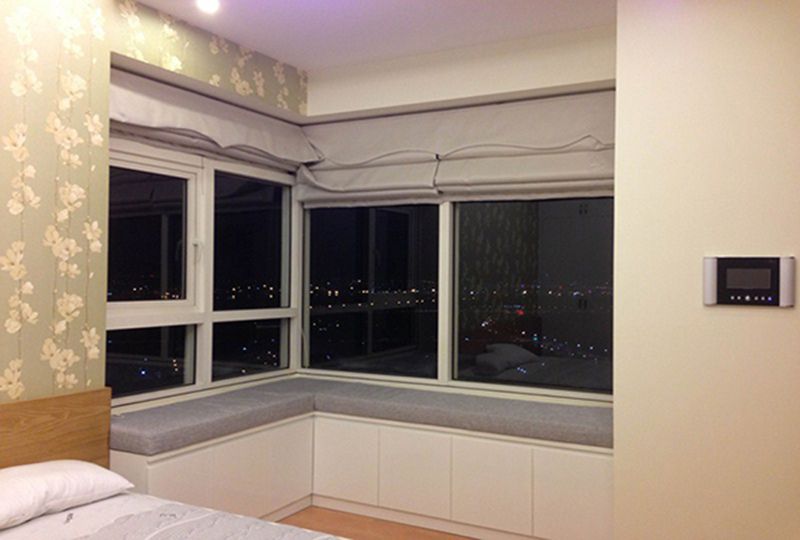 Nice apartment for rent in Saigon Pearl Binh Thanh District , Nguyen Huu Canh street .