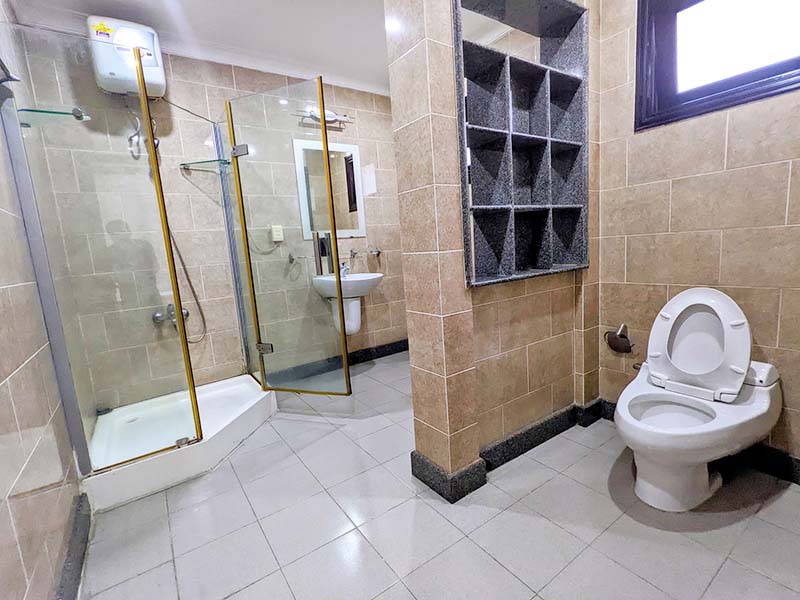 Windy studio apartment for lease in Phu Nhuan District - Vintage style