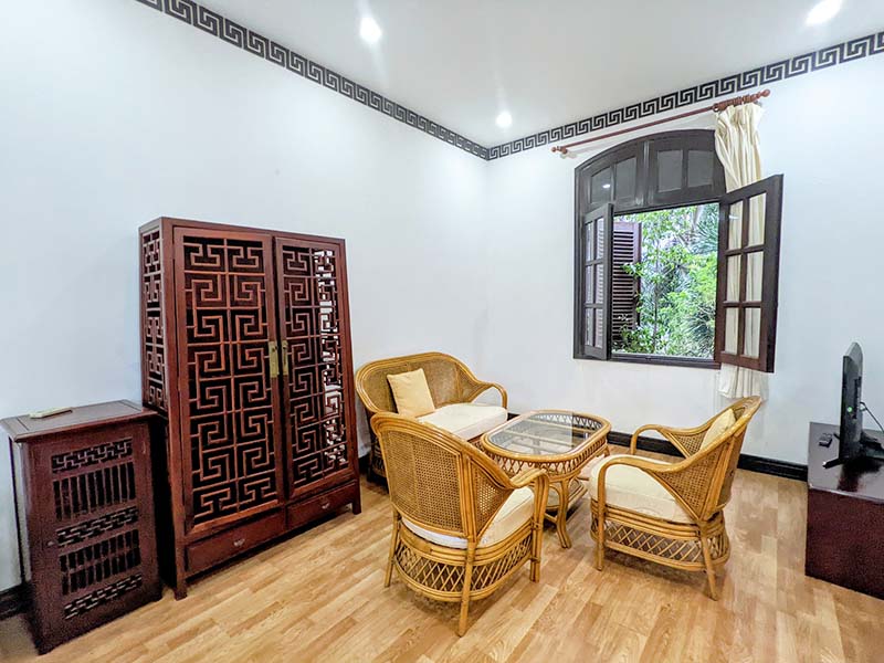 Windy studio apartment for lease in Phu Nhuan District - Vintage style