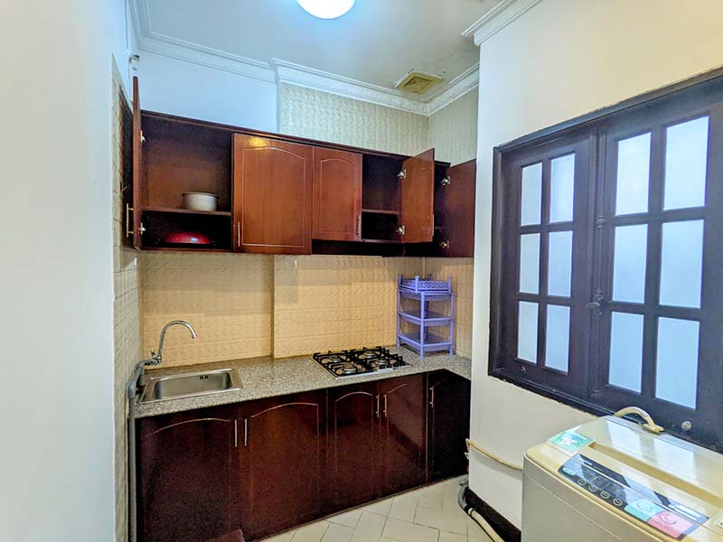 Vintage one bedroom apartment for rent in Phu Nhuan District next to Tan Son Nhat Airport