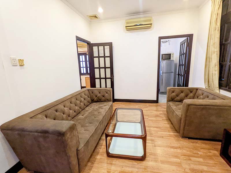 Vintage one bedroom apartment for rent in Phu Nhuan District next to Tan Son Nhat Airport