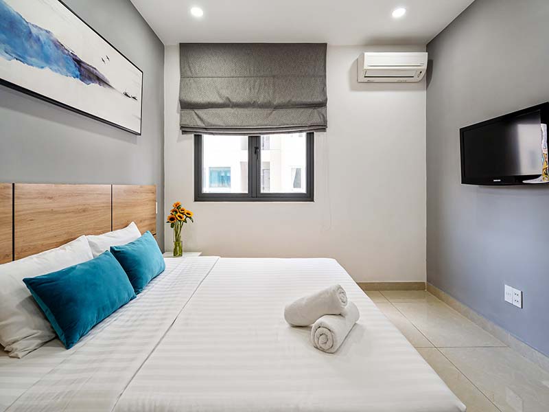 Cozy serviced apartment for rent in Tan Binh District next to Tan Son Nhat Airport