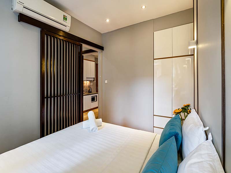 One bedroom serived apartment for lease in Tan Binh District Saigon