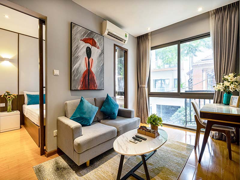 One bedroom serived apartment for lease in Tan Binh District Saigon