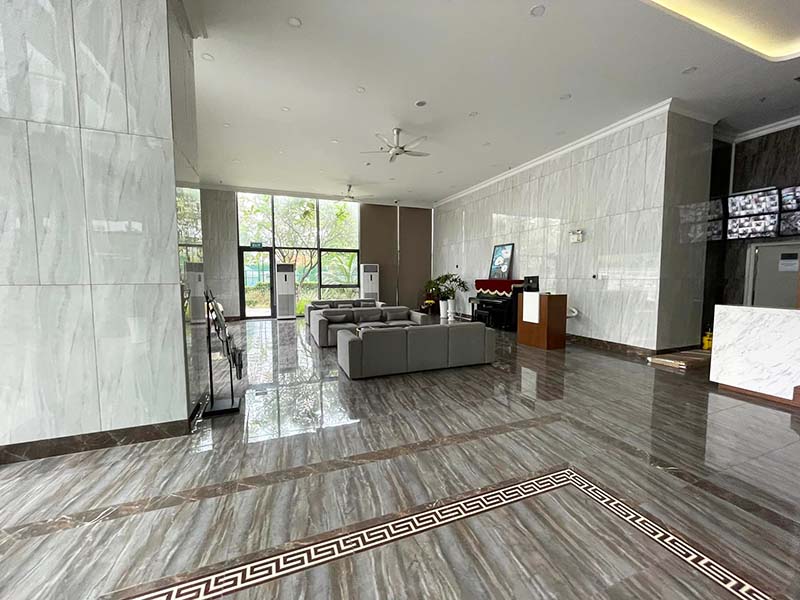 Bright studio apartment for rent in Tan Binh District Next to Hoang Van Thu Park
