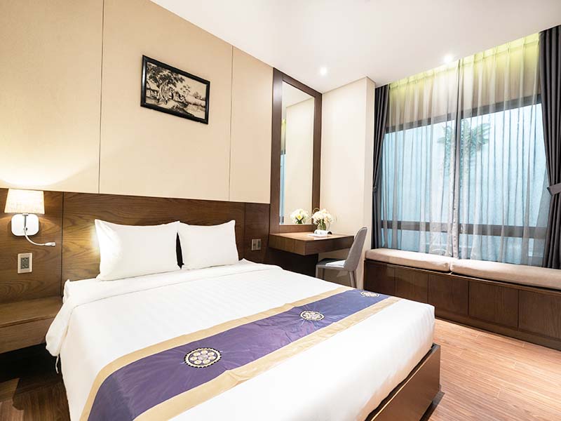 One bedroom serviced apartment condo for lease in Phu Nhuan District Nguyen Van Troi Street
