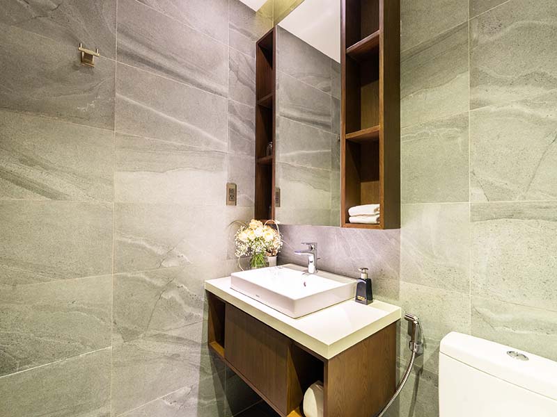One bedroom serviced apartment condo for lease in Phu Nhuan District Nguyen Van Troi Street