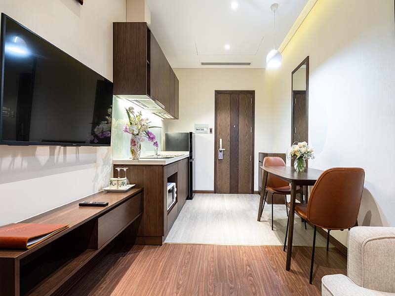One bedroom serviced apartment condo for lease in Phu Nhuan District Nguyen Van Troi Street