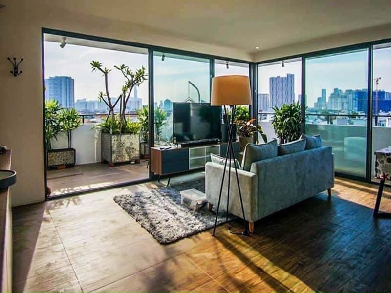 Luxury Penthouse serviced apartment for rent in District 10, To Hien Thanh Street