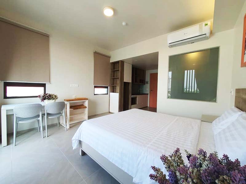 Bright studio serviced apartment renting in District 7 South Saigon City