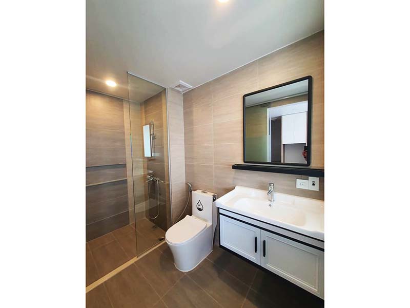 Bright studio serviced apartment renting in District 7 South Saigon City