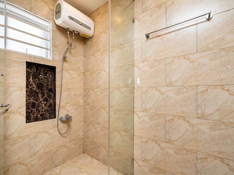 Bright studio serviced apartment renting in Phu Nhuan Dist, Phan Dinh Phung St