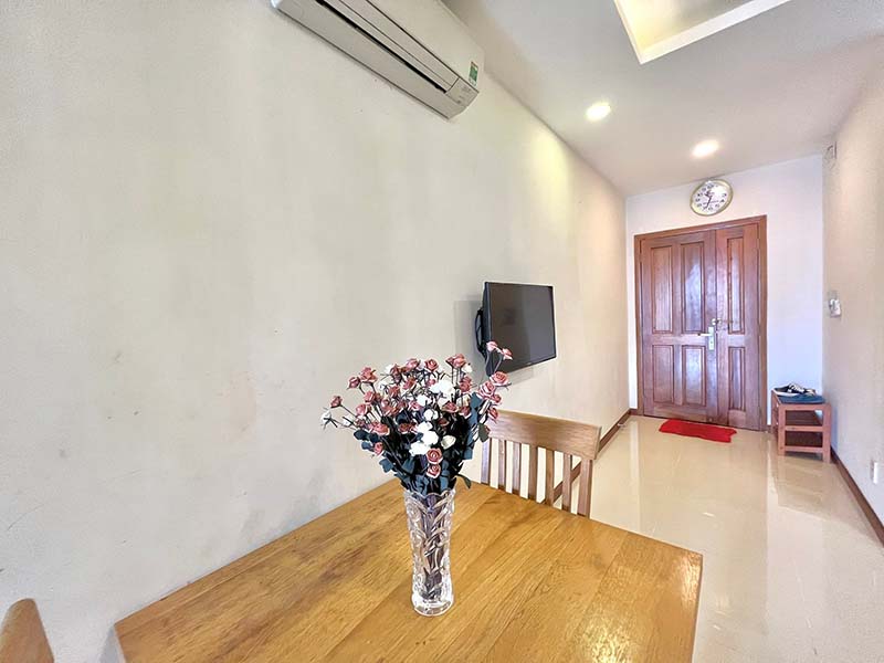 Oakwood serviced apartment for rent in Tan Binh District next to The Airport