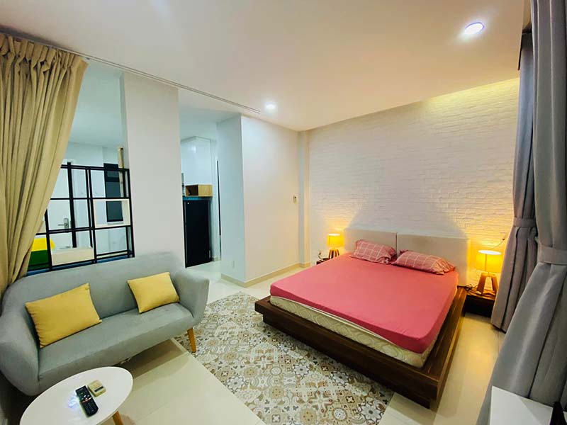 Spacious studio flat for lease on Thao Dien Area come with full of services