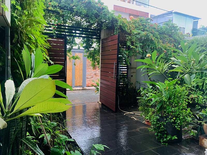 Spacious studio flat for lease on Thao Dien Area come with full of services