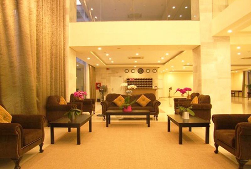 Nice serviced apartment for rent in quiet area of District 3
