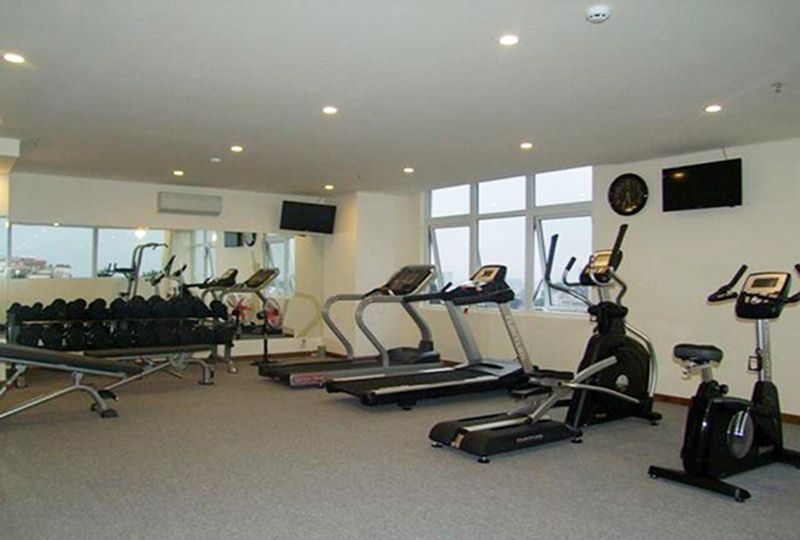 Nice serviced apartment for rent in quiet area of District 3