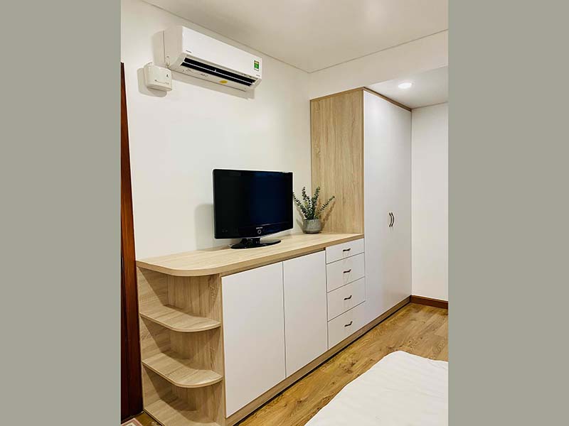 Nice apartment for lease in District 1 - The Lancaster building on Le Thanh Ton St