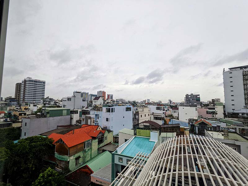 Spacious and windy serviced apartment renting in Binh Thanh District next to the Zoo