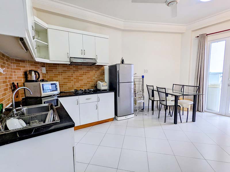 Spacious and windy serviced apartment renting in Binh Thanh District next to the Zoo