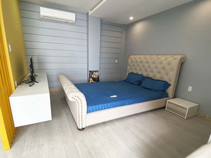 Bright studio serviced apartment for rent in Binh Thanh District, Huynh Man Dat Street
