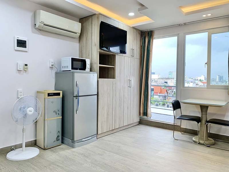 Bright studio serviced apartment for rent in Phu Nhuan District Saigon