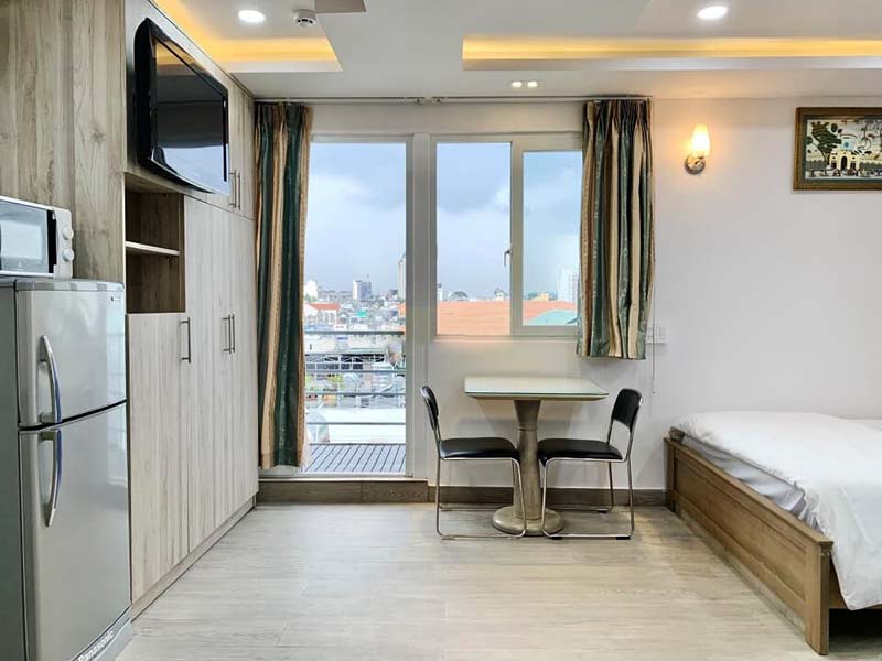 Bright studio serviced apartment for rent in Phu Nhuan District Saigon