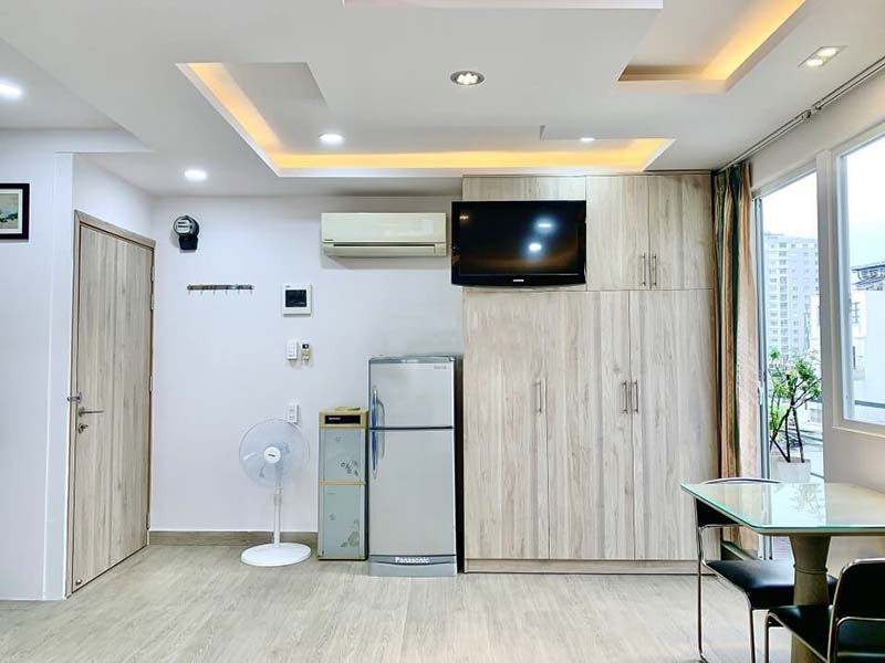 Bright studio serviced apartment for rent in Phu Nhuan District Saigon