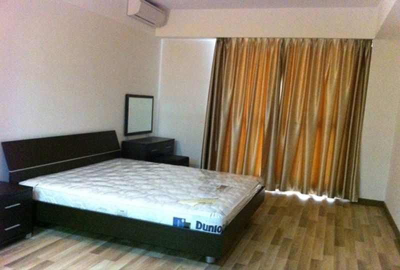 Nice apartment for rent in Saigon Airport Plaza Tan Binh District