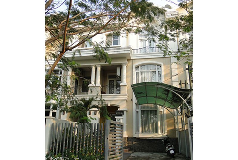 Nice villa for rent on My Van compound District 7