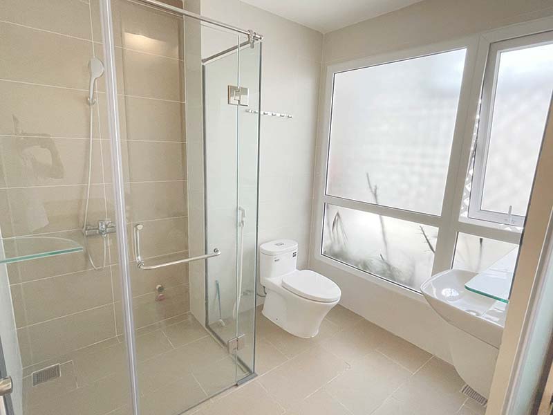Cheap studio serviced apartment renting in District 3 NKKN Street