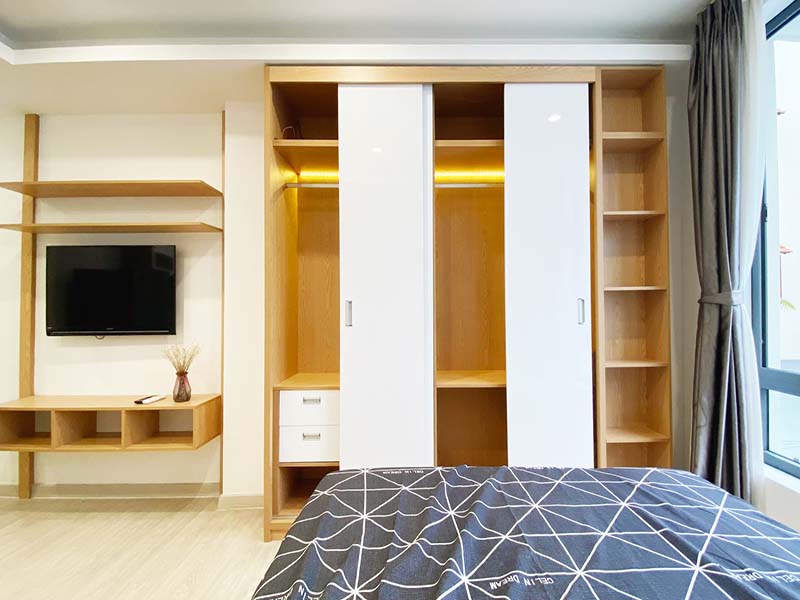Cheap studio seviced apartment for lease on Nguyen Thi Minh Khai Street, Dakao Ward