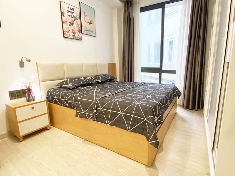 Bright studio serviced apartment need renting in Dakao Ward District 1