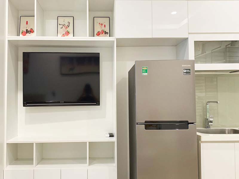 Bright studio serviced apartment need renting in Dakao Ward District 1