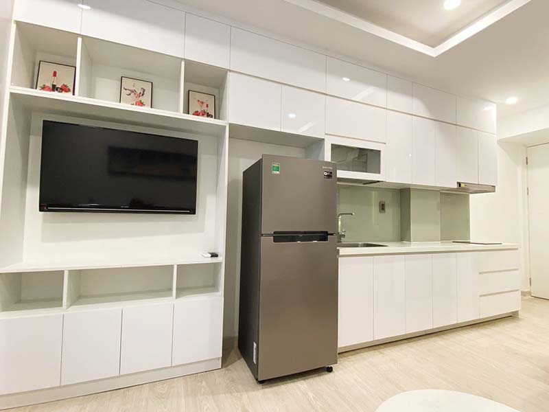 Bright studio serviced apartment need renting in Dakao Ward District 1