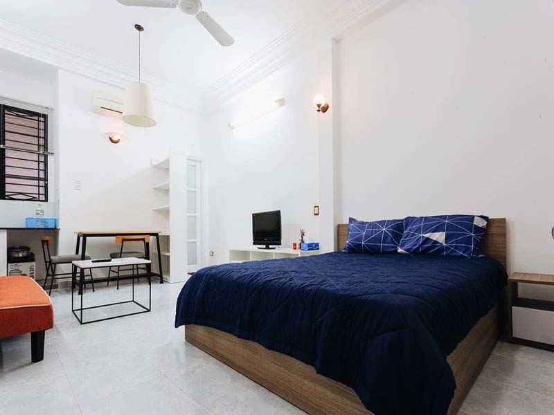 Cheap studio serviced apartment renting in District 1 Nguyen Thi Minh Khai Street.