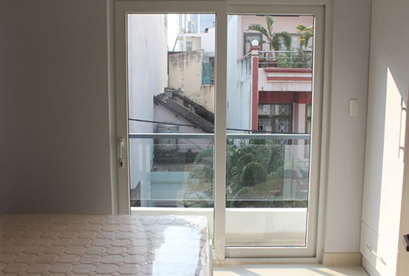 Serviced apartment for rent on Dao Duy Anh street Phu Nhuan District .