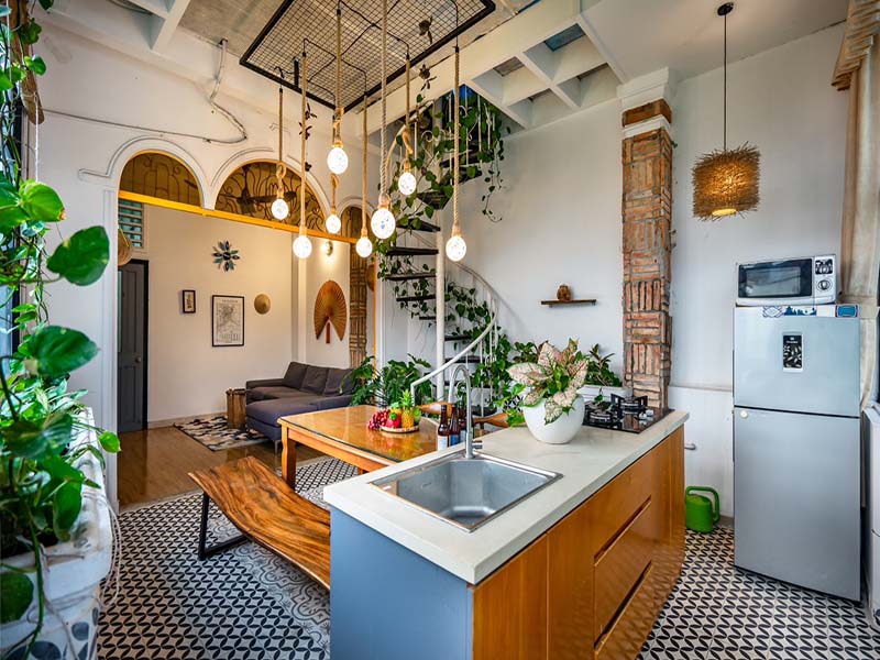 Cozy penthouse serviced apartment for lease in District 3 Saigon