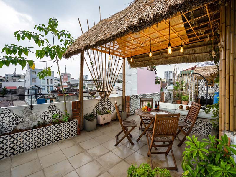 Cozy penthouse serviced apartment for lease in District 3 Saigon