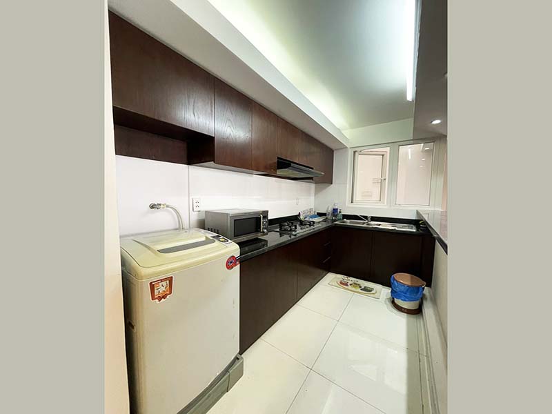 Spacious apartment renting in Tan Binh District Dong Nai Street next to The Airport