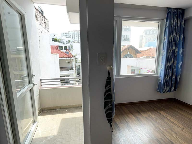 Spacious apartment renting in Tan Binh District Dong Nai Street next to The Airport