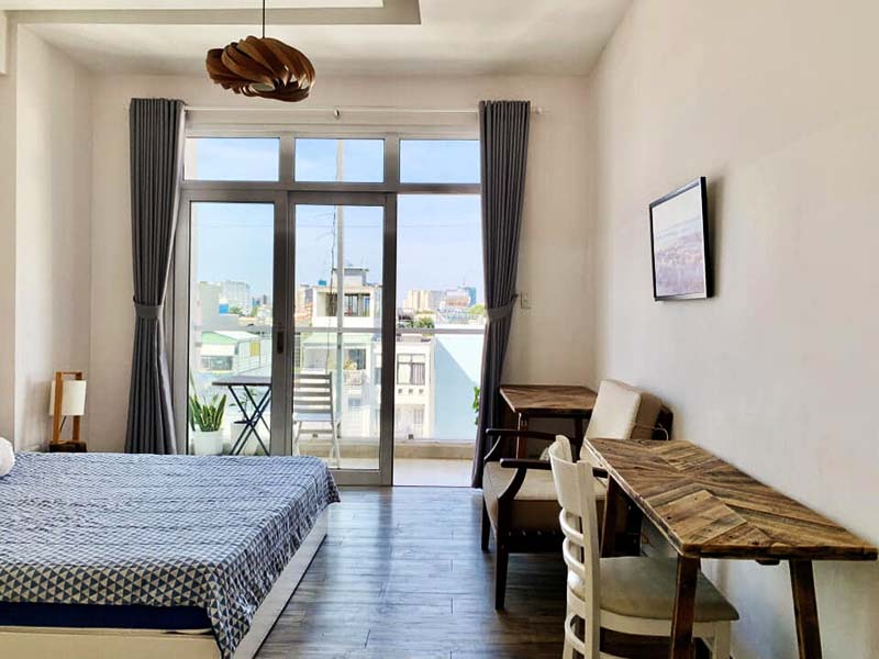 Nice serviced apartment renting in District 1 next to Tan Dinh Market.