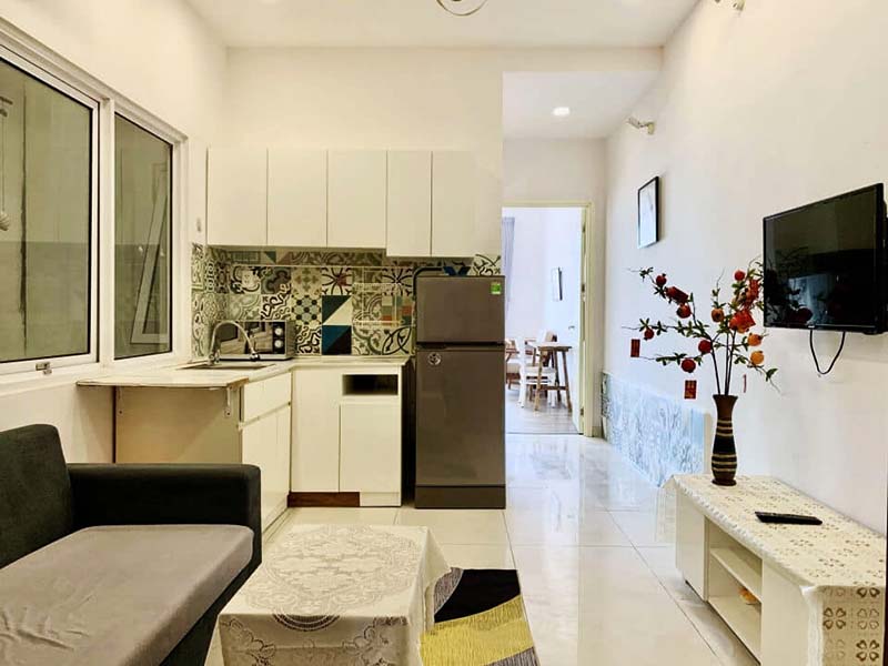 Nice serviced apartment renting in District 1 next to Tan Dinh Market.