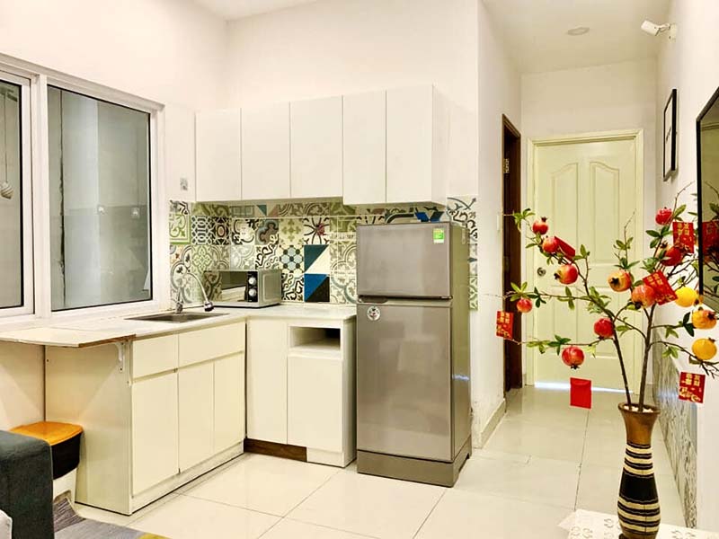 Nice serviced apartment renting in District 1 next to Tan Dinh Market.