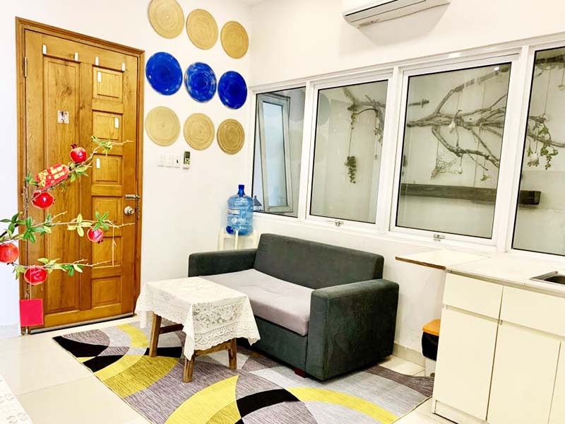 Nice serviced apartment renting in District 1 next to Tan Dinh Market.